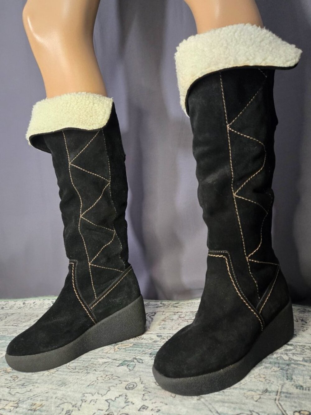 Vintage Y2K Black Suede Knee High Wedge Boots Size 8 Fold Over Faux Sherpa Lined